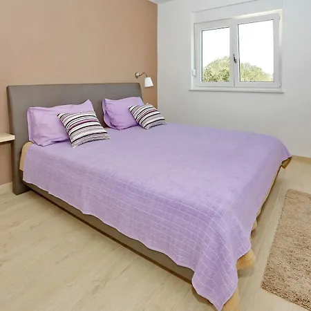 Sime Apartment Bibinje